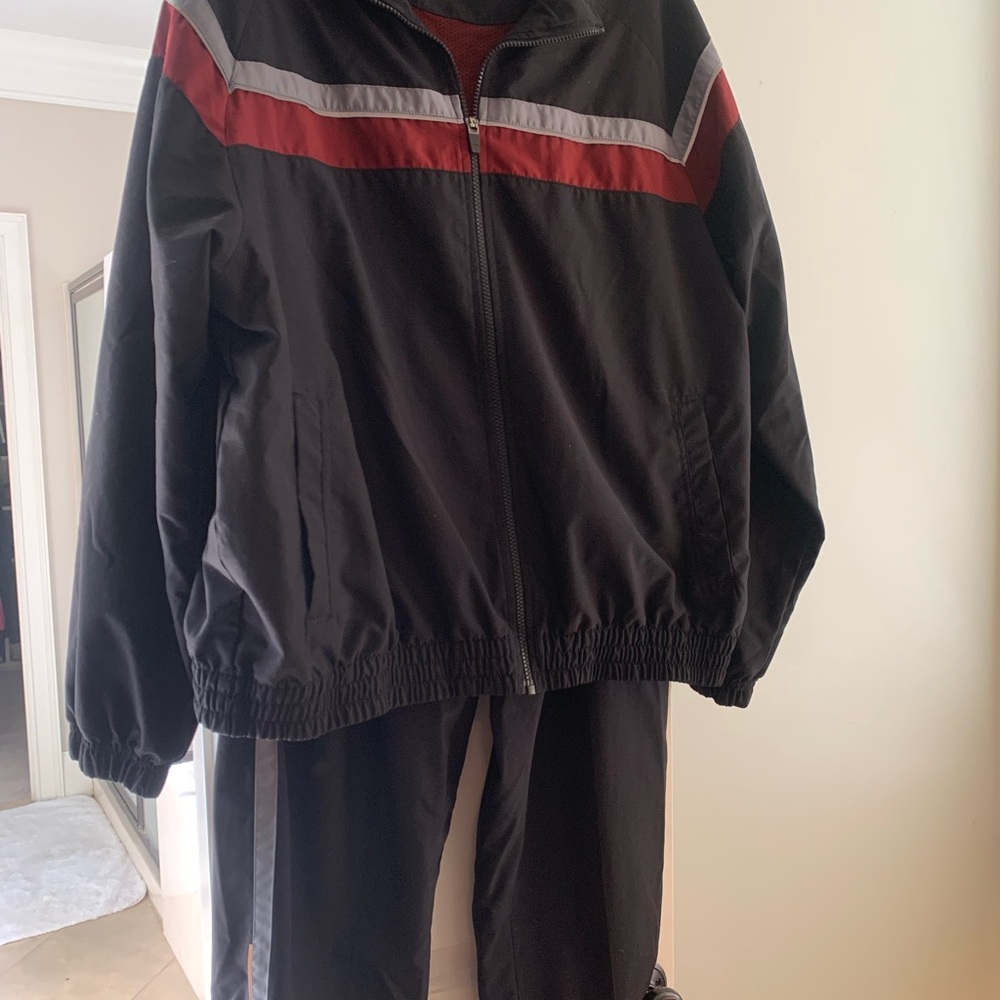 Roundtree & Yorke Black and Red Windbreaker Jacket